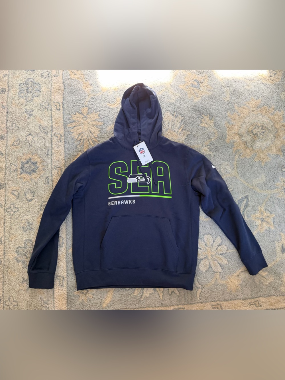 NWT Nike Men's Seahawks hoodie